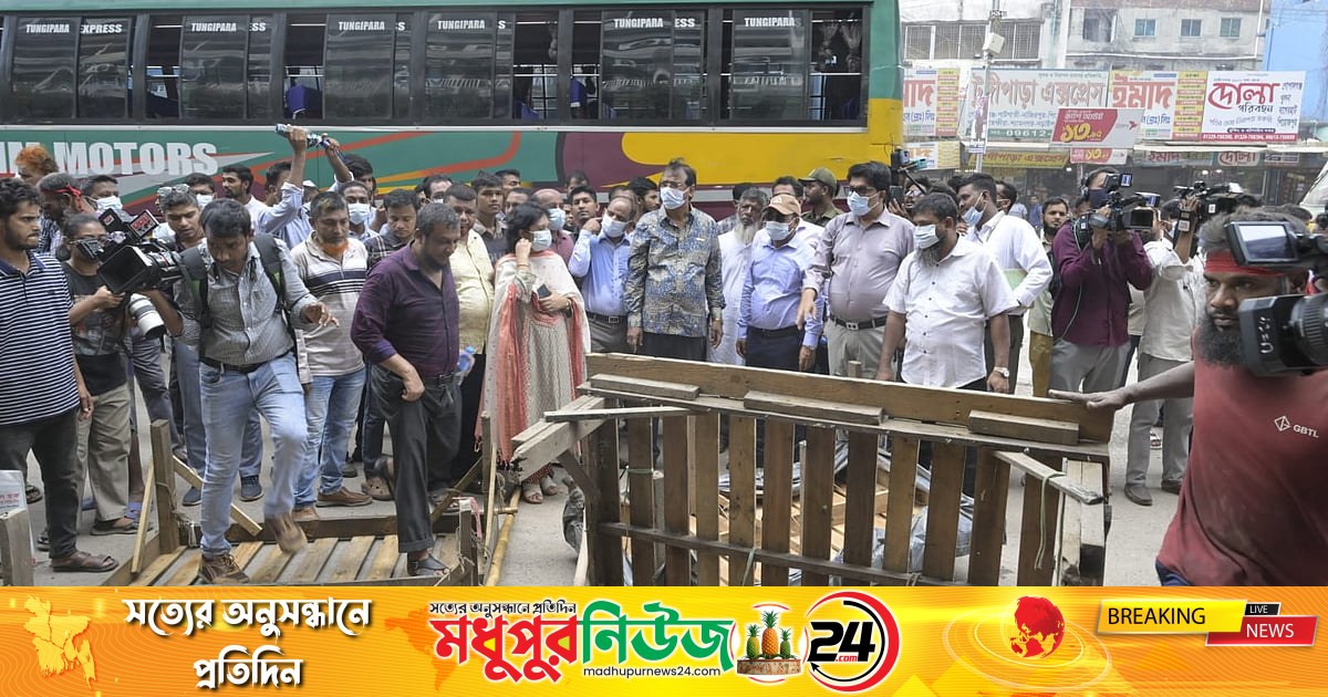 গুলিস্তান-সদরঘাট সড়কে হকার বসালে গ্রেপ্তার